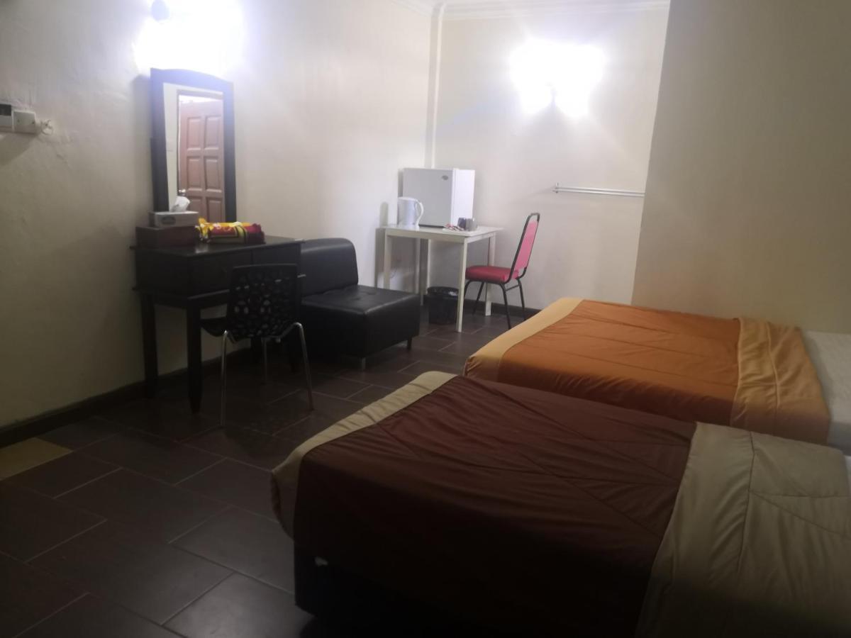 Oyo 90473 Opah Inn Hotel Kampong Ayer Terjun Zewnętrze zdjęcie